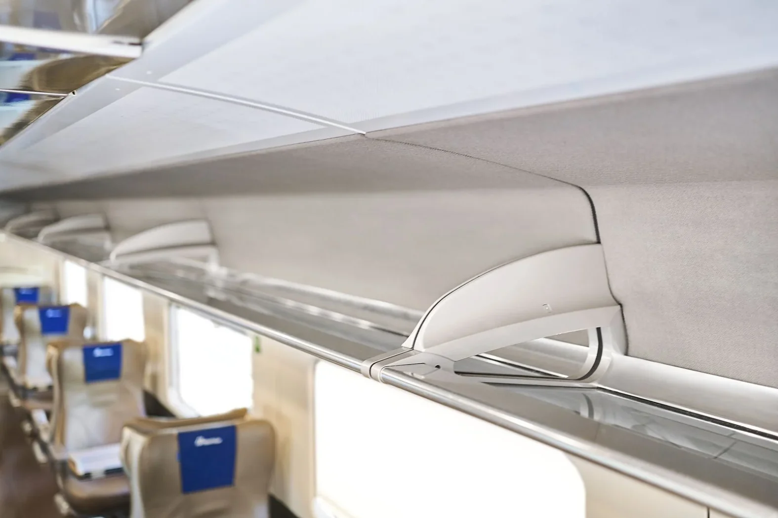 Compartiment à bagages dans un train Trenitalia