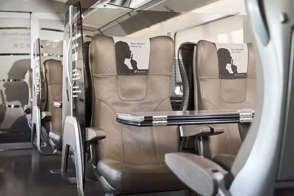 Différents espaces de confort à bord du Frecciarossa