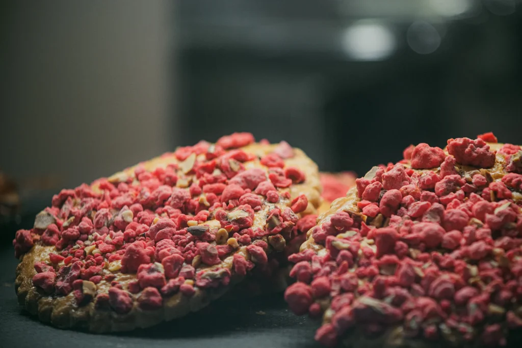 Brioche aux pralines roses, spécialité gourmande lyonnaise.