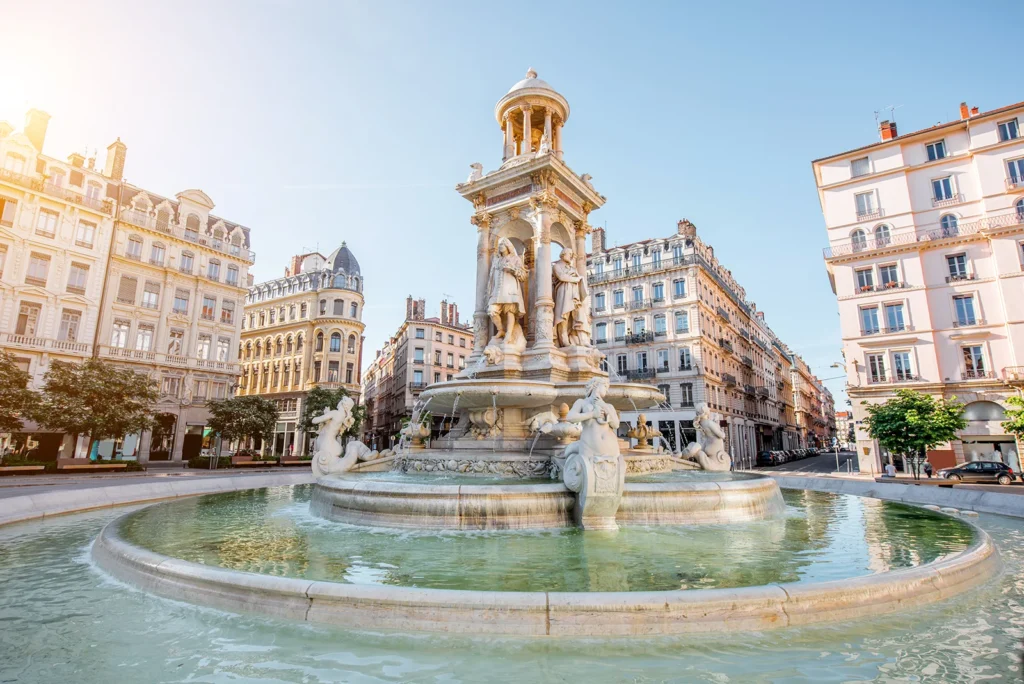 Fontaine des Jacobins sur la place des Jacobins à Lyon, au cœur de la Presqu’île.