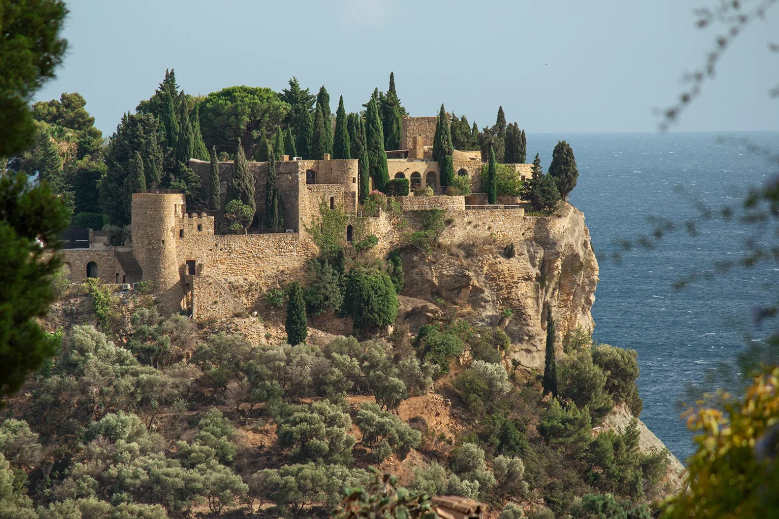 Château d’If surplombant la mer Méditerranée près de Marseille.