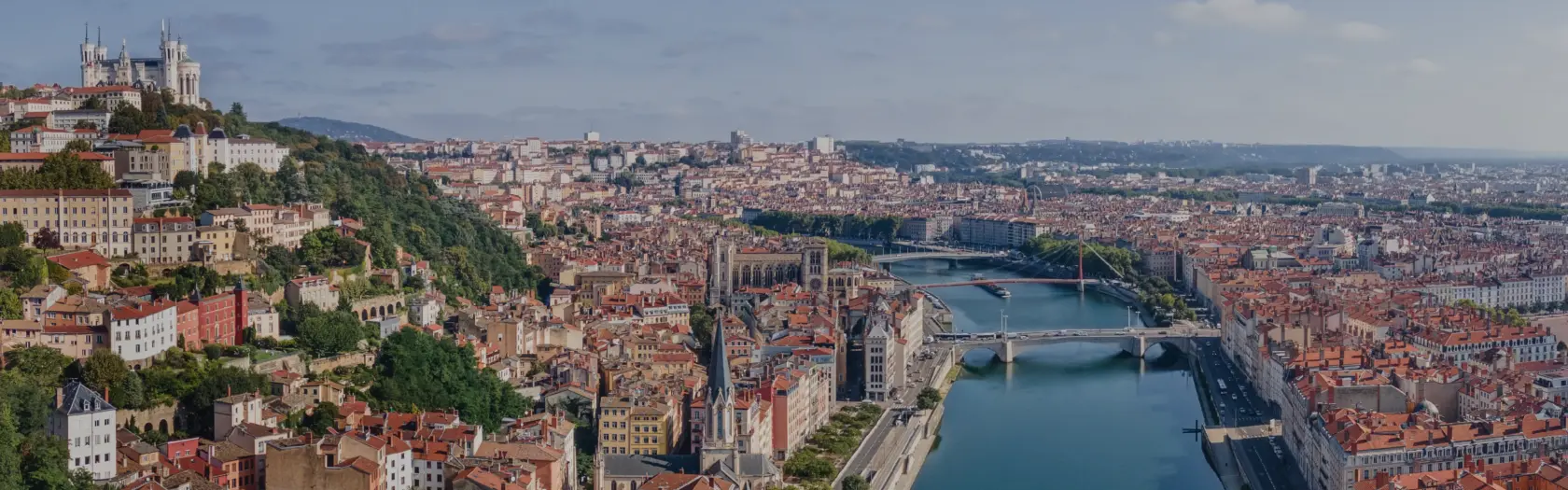 Vue panoramique de Lyon et de ses quais